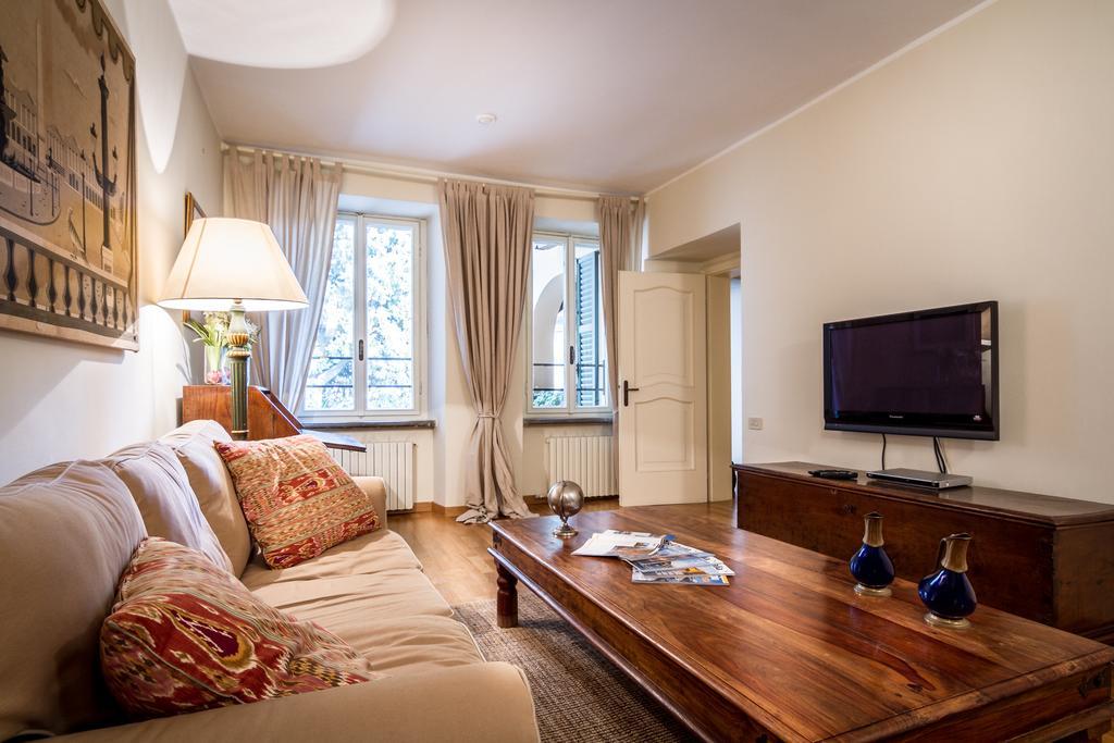 Lake Charming Apartment Cernobbio Rum bild